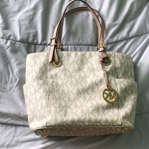 Michael Kors purse/tote